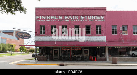 Finkel Messe-Stores und Freigeist Biker Kirche 206 Kentucky Ave Paducah, KY 42003, USA Stockfoto