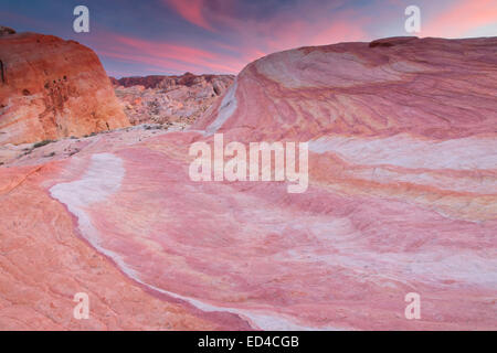 Bunte Sandstein, Valley of Fire State Park, in der Nähe von Las Vegas, Nevada. Stockfoto