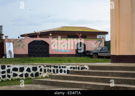 Centro Comercial oder Commercial Center in der Stadt Anisok in Äquatorial-Guinea, Afrika Stockfoto