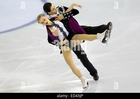 Barcelona, Spanien. 12. Dezember 2014. ISU Grand Prix der Eiskunstlauf-Finale 2014. Bild zeigen, Piper Gilles und Paul Poirier (CAN) während Eis-Tanz-Tanz-Programm. © Aktion Plus Sport/Alamy Live-Nachrichten Stockfoto