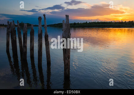 Landschaft Sonnenuntergang am Fluss, Natur, Frühling Stockfoto