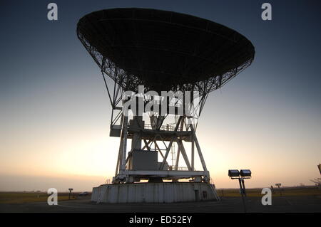 Radioteleskop: Radioastronomie Bahnhof in Medicina, Italien einen Teil des Europäischen sehr lange Grundlinie Interferometrie Netzwerk SETI Außerirdische UFO Stockfoto