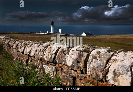 Der Leuchtturm am Dunnet Head am nördlichsten Punkt auf Festland Großbritannien. Stockfoto