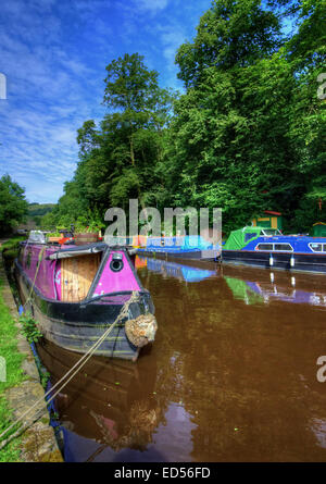 Hebden Bridge in West Yorkshire gesehen. Stockfoto