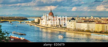 Panorama Überblick über Budapest mit Parlamentsgebäude Stockfoto
