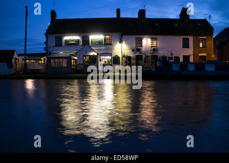 Das Kap der guten Hoffnung-Pub von Grand Union Canal, Warwick, UK Stockfoto