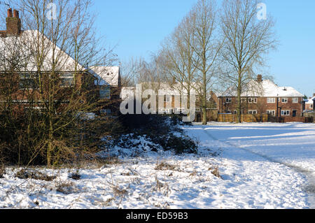 Hucknall, Nottinghamshire, UK. 28. Dezember 2014. UK-Wetter: Temperaturen Gefrierpunkt weiter in den East Midlands. Bildnachweis: IFIMAGE/Alamy Live-Nachrichten Stockfoto