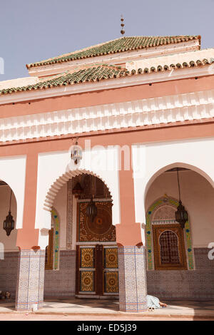 Zaouia, Mausoleum in der Madrasa, Tamegroute, Souss-Massa-Draa Region, Marokko.  Nordafrika. Afrika Stockfoto