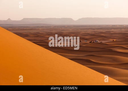 Zelt-Camp. Haima. Sanddünen. Erg Chegaga. Wüste Sahara. Marokko. Nordafrika. Afrika Stockfoto