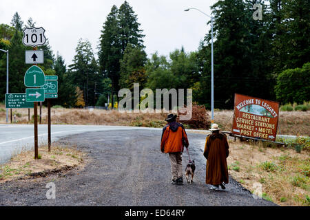 Kreuzung der Highway 101 und Highway 1 außerhalb Leggett Kalifornien USA Stockfoto