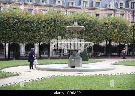 älteste Platz Paris Place des Vosges Stockfoto