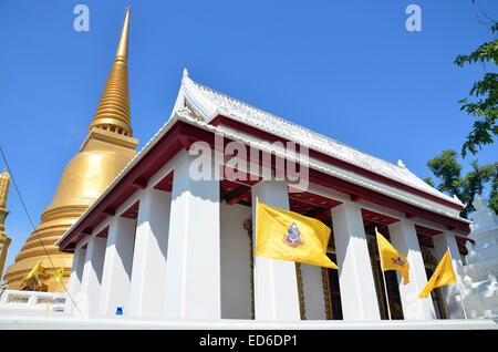 Wat Bowonniwet Vihara oder Wat Bowon gilt als einer der Bangkok? s wichtigsten Tempel. Stockfoto