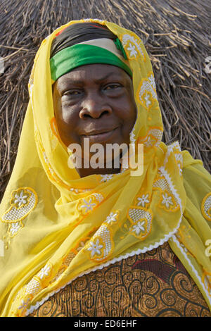 Ältere Frau Gambaga, Ghana, mit tribal Narben im Gesicht Stockfoto