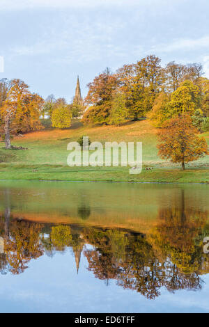 St. Marys Church in Studley Royal Park in der Nähe von Ripon, Nordyorkshire. Stockfoto