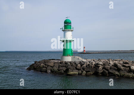 Leuchtturm in Warnemünde an der Ostsee (Deutschland) Stockfoto