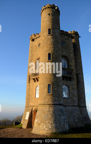 Broadway Tower ist ein Wahnsinn am Broadway Hill, Großbritannien in der Nähe des Dorfes Broadway befindet sich in der englischen Grafschaft Worcestershire. Cotswolds Stockfoto