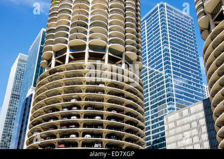 Chicago Illinois, River North, Downtown, Marina City, Hochhaus, Wohnhaus, Gebäude, Wohnanlagen, Skyline der Stadt, IL140906011 Stockfoto