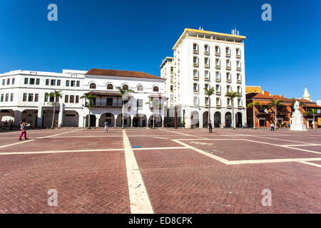 Plaza De La Aduana, cobble Stone Platz, Cartagena de Indias, Kolumbien. Stockfoto