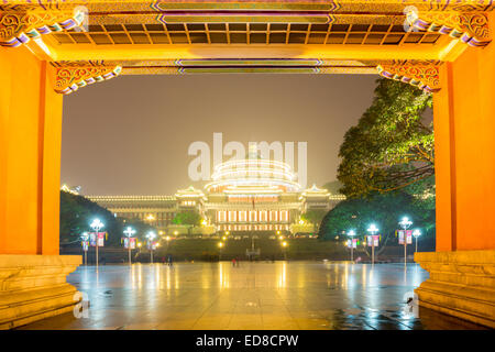 Chongqing großen Halle des Volkes in der Nacht in China Stockfoto