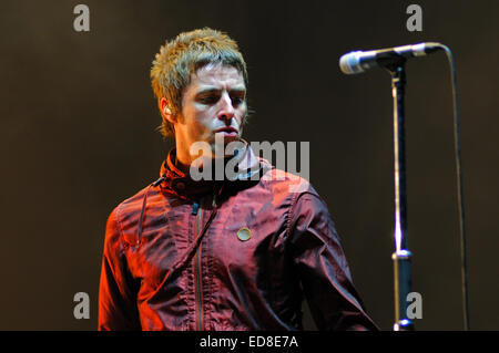 BENICASIM, Spanien - Juli 19: Liam Gallagher, Frontmann der Band Beady Eye, konzertante Aufführung am FIB. Stockfoto