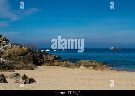 Pors Peron Strand am Cap Sizun im Finistère in der westlichen Bretagne Stockfoto