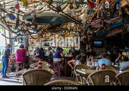 Ft. Lauderdale, Florida.  Salzigen Riverfront Pub, am New River. Stockfoto