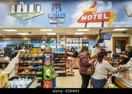 Illinois, Midwest, McLean, historischer Highway Route 66, US 66, Highway, Interstate 55, Dixie Truck Stop, Travel Travelling plaza, 24-Stunden-Geschäft, Shopping-Shop Stockfoto