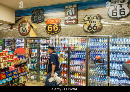 Illinois, Midwest, McLean, historischer Highway Route 66, US 66, Highway, Interstate 55, Dixie Truck Stop, Travel Travelling plaza, 24-Stunden-Geschäft, Shopping-Shop Stockfoto