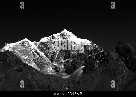 Gekappte Tabouche Peak Schneeberg, auf Everest base Camp trek, Himalaya-Gebirge, UNESCO-Weltkulturerbe, Sagarmatha Stockfoto