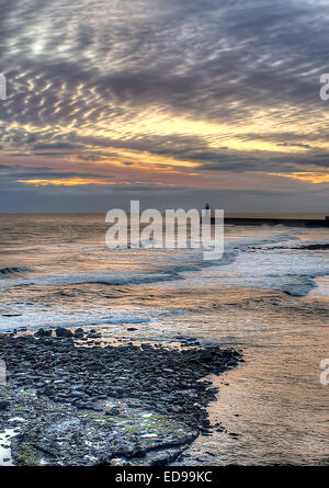 Einen wunderbaren Sonnenaufgang bei Tynemouth, Tyne and Wear Stockfoto