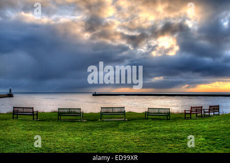 Der Fluss Tyne Entwässerung in die Nordsee bei Tynemouth, Tyne and Wear. Stockfoto