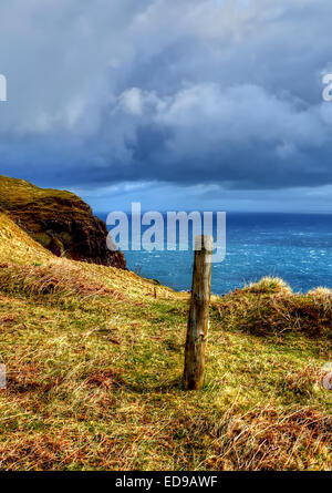 Die Isle Of Skye Küste auf als bei Trotternish auf der Insel gesehen Stockfoto