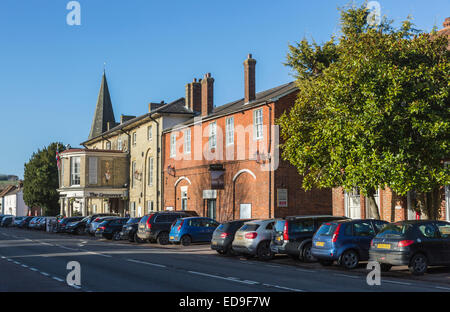 Die denkmalgeschützten Gebäude das Grosvenor Hotel auf den wichtigsten Stockbridge High Street West Hampshire, UK Stockfoto