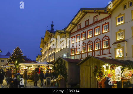 Weihnachtsmarkt in Bad Tölz, Bayern, Deutschland Stockfoto