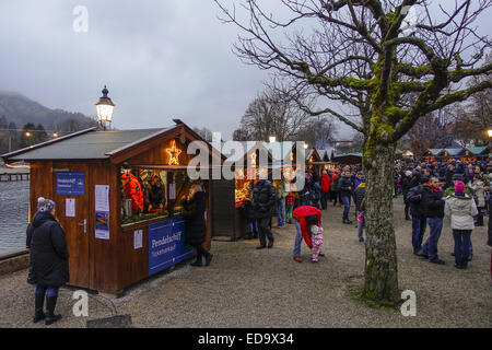 Weihnachtsmarkt in Rottach-Egern am Tegernsee, Bayern, Deutschland Stockfoto