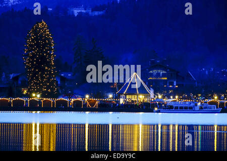 Weihnachtsmarkt in Rottach-Egern am Tegernsee, Bayern, Deutschland Stockfoto