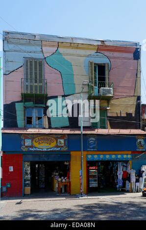 Street-Art an die Wand gemalt er bunte Bereich Caminito, La Boca, Buenos Aires, Argentinien Stockfoto