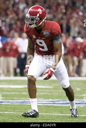 New Orleans, Louisiana, USA. 1. Januar 2015. Alabama Wide Receiver Amari Cooper (9) während der NCAA Football Spiel Action zwischen den Ohio State Buckeyes und der Alabama Crimson Tide im Mercedes-Benz Superdome in New Orleans, Louisiana. Ohio State besiegt Alabama 42-35. © Csm/Alamy Live-Nachrichten Stockfoto