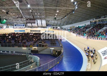 Manchester, UK. 3. Januar 2015. Revolution-Serie Radfahren zeigt eine gepackte Stadion für das Ereignis. Bildnachweis: Aktion Plus Sport/Alamy Live-Nachrichten Stockfoto