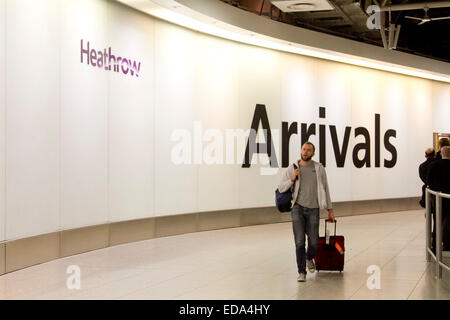 Heathrow-London, UK 3. Januar 2015. Screening für Ebola auf Flughäfen soll überprüft werden, nachdem eine Krankenschwester, die für den tödlichen Virus Rückkehr aus Sierra Leone behandelt Heathrow Flughafen Credit verlassen durfte: Amer Ghazzal/Alamy Live-Nachrichten Stockfoto