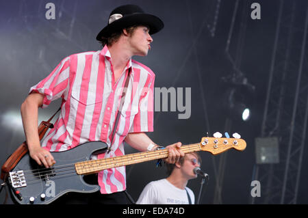 BENICASIM, Spanien - Juli 21: Palma Veilchen Band konzertante Aufführung beim FIB (Festival Internacional de Benicassim) 2013 Festival. Stockfoto