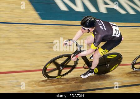 Manchester, UK. 3. Januar 2015. Revolution-Serie Radfahren. JLT Condor Fahrer Ed Clancy. Bildnachweis: Aktion Plus Sport/Alamy Live-Nachrichten Stockfoto