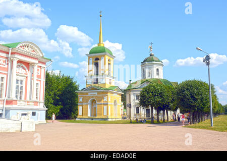 Glockenturm 1792 Architekten Mironow, Dikushin Tempel des Heiligen Kreuzes Retter 1737-39 Stockfoto