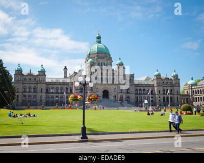 Ein Blick auf die British Columbia Parlamentsgebäude an einem schönen, Sommer morgen.  Victoria, British Columbia, Kanada. Stockfoto