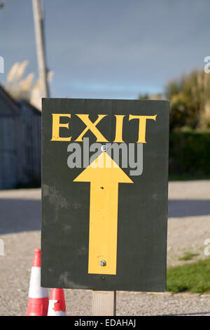 Ausfahrt mit Pfeil nach oben - zum Himmel? Porthcurno, Cornwall, England Stockfoto