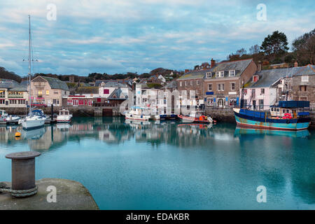 Hafen Sie früh morgens in Padstow einen kleiner Fischerhafen in Cornwall Stockfoto