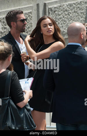 'Hercules' Fototermin statt am Trafalgar Square.  Mitwirkende: Irina Shayk Where: London, Vereinigtes Königreich bei: 2. Juli 2014 Stockfoto