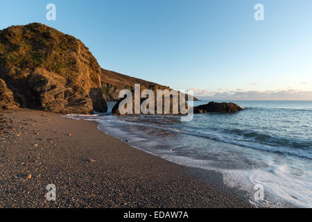 Der Strand von Hemmick in der Nähe von Gorran Haven in Cornwall Stockfoto