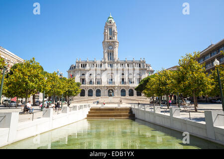 Rathaus von Porto an der Avenida Dos Aliados Portugal Stockfoto