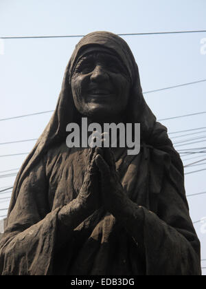 Mutter Teresa Denkmal humanitäre Arbeiter und Nobelpreisträger in Kolkata, Westbengalen, Indien Stockfoto